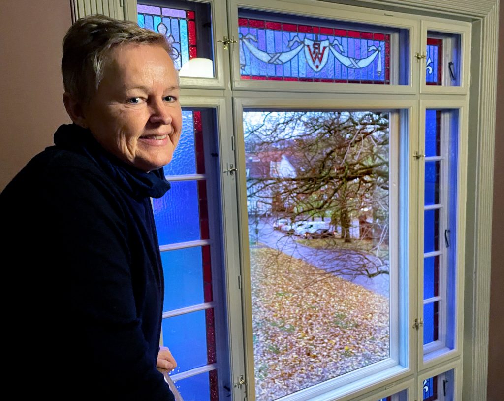 Etter mange års forfall har Villa Møllebakkens uttrykksfulle øyne fått gløden tilbake. Foto: Kirvil Håberg